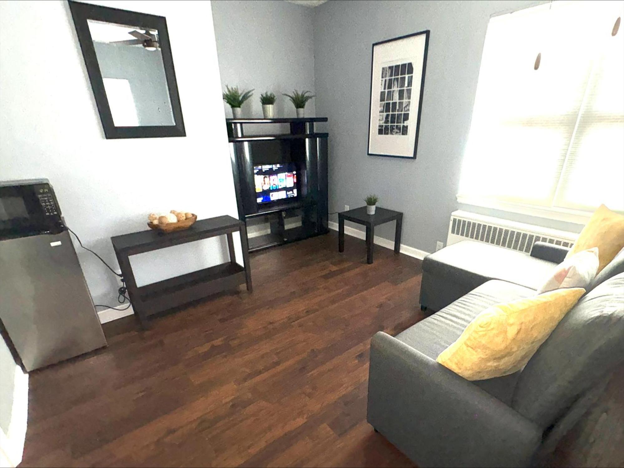 Cozy Apartments Close To New York City Норт-Берген Экстерьер фото